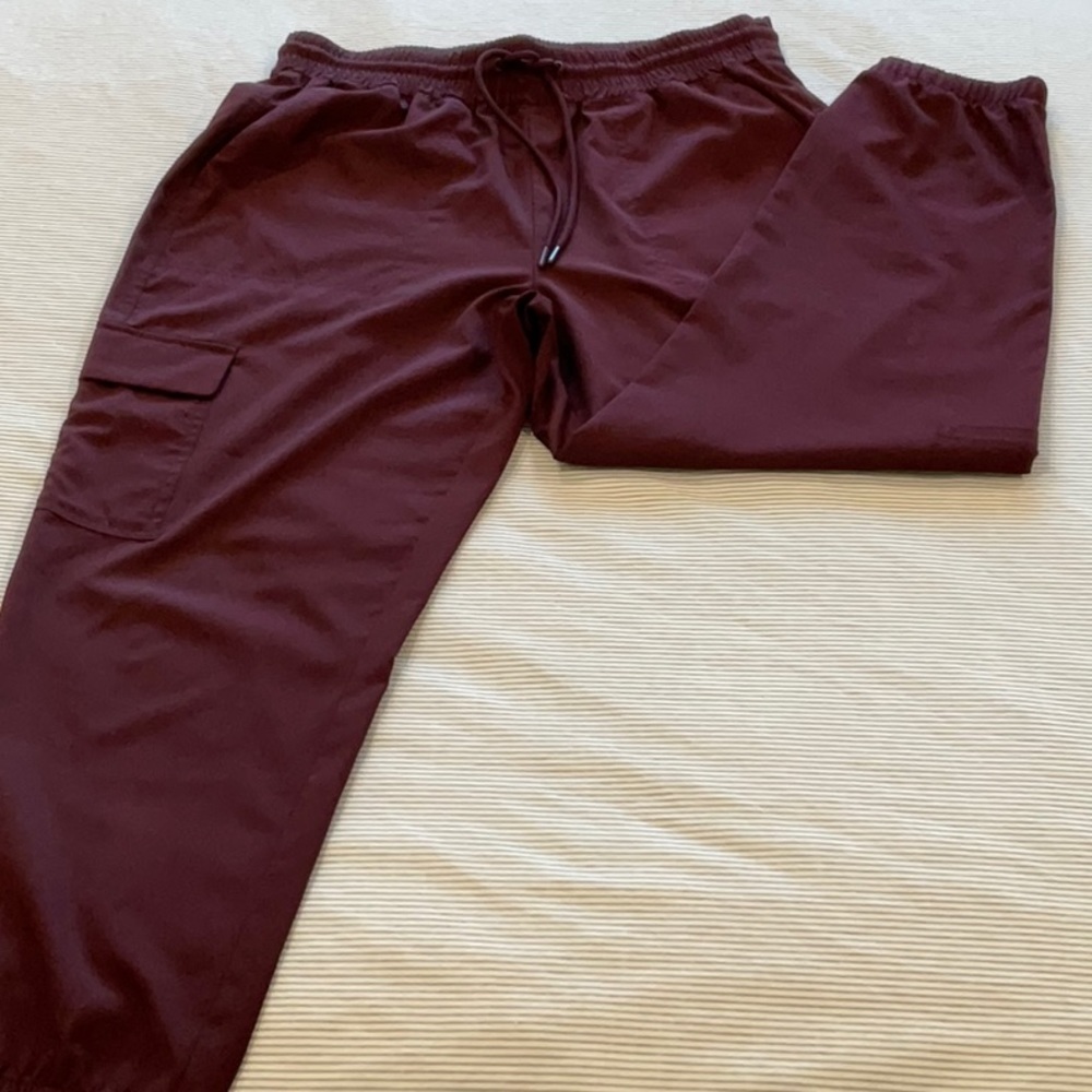 Old Navy Stretchtech cuffed joggers